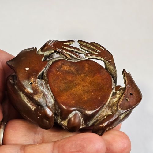 ANTIQUE BRONZE FROGTOAD WITH GLASS EYES PEN HOLDER C1900 - ADDITIONAL PHOTO 14