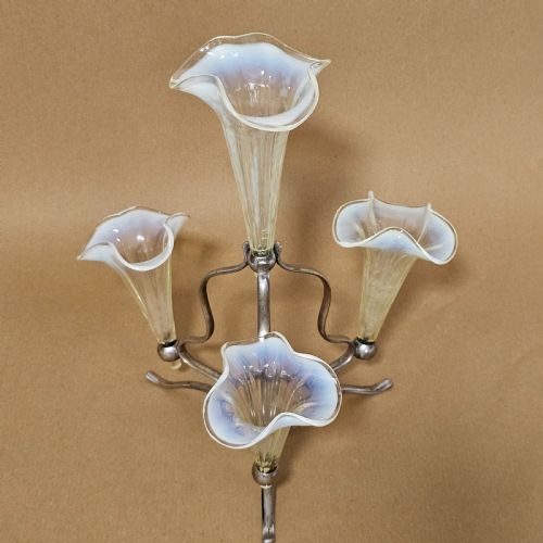 STUNNING VICTORIAN 1890S QUADRUPLE GLASS EPERGNE VASE WITH A SILVER PLATED BASEHOLDER AND FOUR URANIUM GLASS VASES - ADDITIONAL PHOTO 2