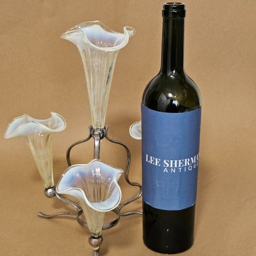 STUNNING VICTORIAN 1890S QUADRUPLE GLASS EPERGNE VASE WITH A SILVER PLATED BASEHOLDER AND FOUR URANIUM GLASS VASES - ADDITIONAL PHOTO 4