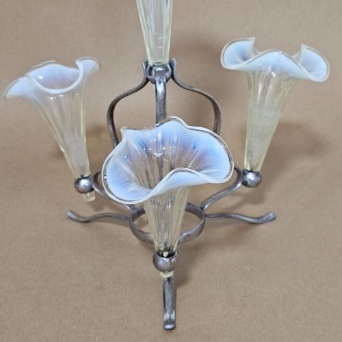 STUNNING VICTORIAN 1890S QUADRUPLE GLASS EPERGNE VASE WITH A SILVER PLATED BASEHOLDER AND FOUR URANIUM GLASS VASES - ADDITIONAL PHOTO 9