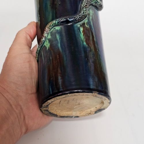 FINE UNUSUAL LARGE EUROPEAN MAJOLICA SERPENT CYLINDRICAL VASE C1900 - ADDITIONAL PHOTO 11
