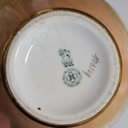 ATTRACTIVE SIGNED DOULTON HAND PAINTED VASE HALLEN FOR HARRY ALLEN - ADDITIONAL PHOTO 6