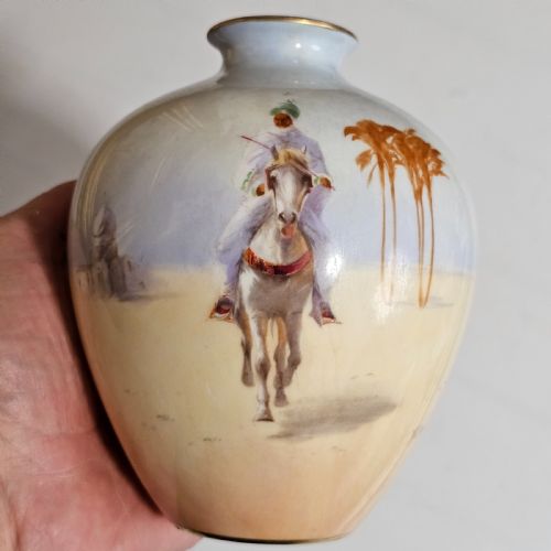 ATTRACTIVE SIGNED DOULTON HAND PAINTED VASE HALLEN FOR HARRY ALLEN - ADDITIONAL PHOTO 7