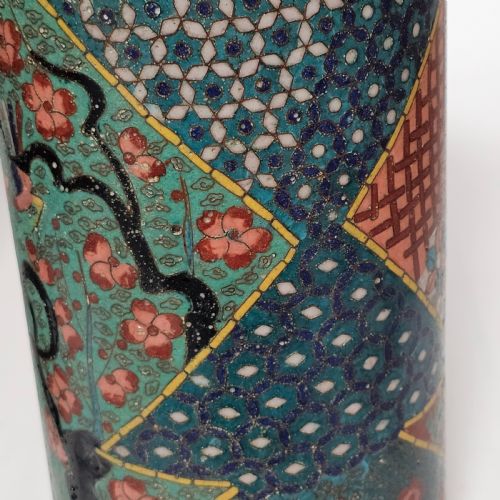 FINE LARGE CYLINDRICAL PAIR OF ORIENTAL CLOISONNE VASES C1900 305CM - ADDITIONAL PHOTO 7