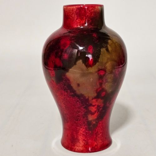 DELIGHTFUL ROYAL DOULTON ENGLAND FLAMBE WARE VASE SIGNED FM FRED MOORE - ADDITIONAL PHOTO 4