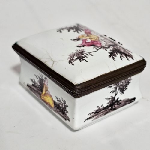 A GEORGIAN ENAMELLED BILSTON SNUFF BOX C1770 - ADDITIONAL PHOTO 2