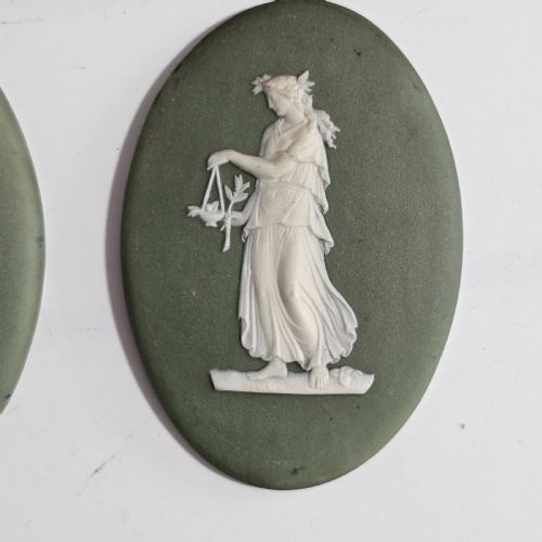 ELEGANT ANTIQUE PAIR OF WEDGWOOD BASALT PLAQUES - ADDITIONAL PHOTO 1