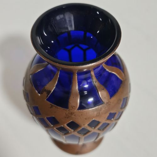 ATTRACTIVE JUGENDSTIL COPPER COBALT BLUE GLASS VASE C1910 - ADDITIONAL PHOTO 6