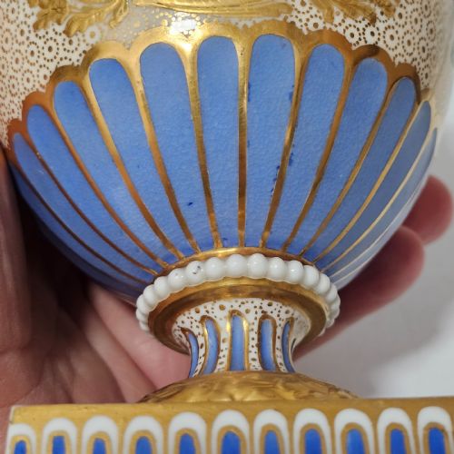 STUNNING PAIR OF REGENCY DERBY STYLE HANDPAINTED PORCELAIN VASES C18101825 - ADDITIONAL PHOTO 7