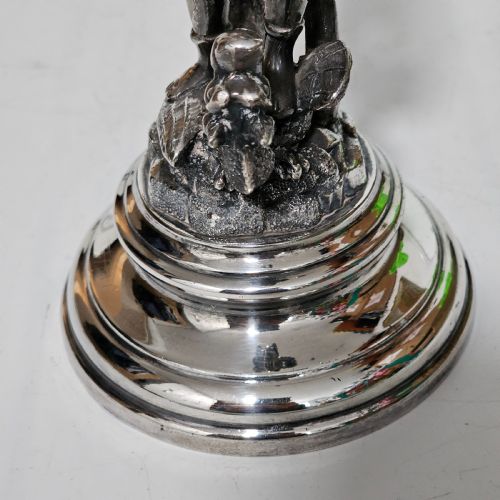 19THC ST GEORGE SLAYING THE DRAGON SP GLASS EPERGNE JAMES DEAKIN - ADDITIONAL PHOTO 8