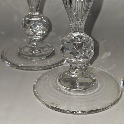 SET OF FOUR MATCHING CRYSTAL CUT CANDLESTICKS LATE 19THC - ADDITIONAL PHOTO 4