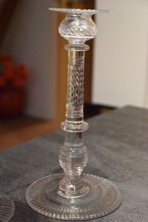 SUPERB LARGE PAIR OF VICTORIAN CUT GLASS CANDLESTICKS - ADDITIONAL PHOTO 9
