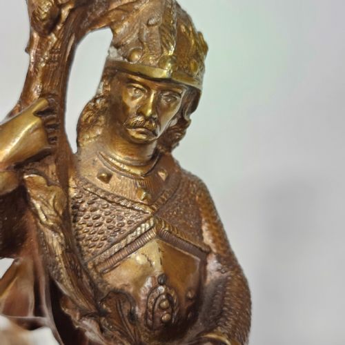 ATTRACTIVE 19THC PR OF GILDED BRONZE CANDLESTICKS MODELLED AS KNIGHTS - ADDITIONAL PHOTO 5