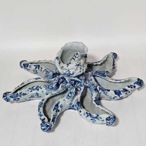 incredible late 19thearly 20thc 43cm cantagalli blue and white maiolica starfish - CATEGORY: ANTIQUE CERAMICS - DATED 1890