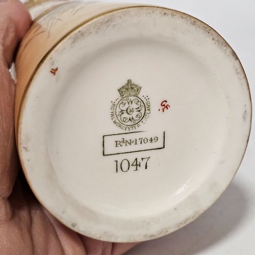 EXQUISITE ROYAL WORCESTER EWER C1900 - ADDITIONAL PHOTO 4
