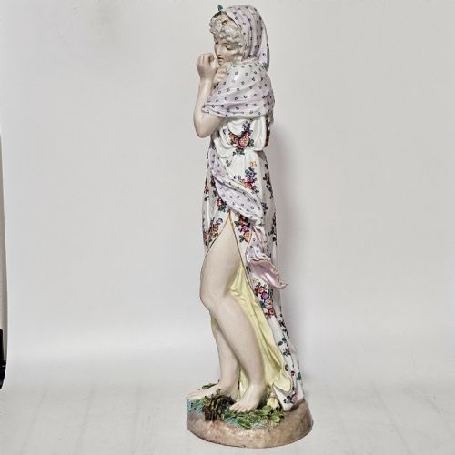 STUNNING LARGE 19THC PORCELAIN FIGURE BLUE CROSSED SWORDS MARK 47CM IN HEIGHT - ADDITIONAL PHOTO 3