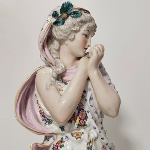STUNNING LARGE 19THC PORCELAIN FIGURE BLUE CROSSED SWORDS MARK 47CM IN HEIGHT - ADDITIONAL PHOTO 10