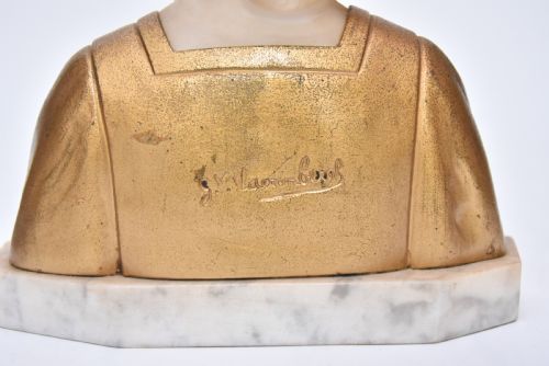 GUSTAVE VAN VAERENBERGH BELGIAN 18731927 ALABASTER AND GILT BUST OF A MAIDEN - ADDITIONAL PHOTO 8