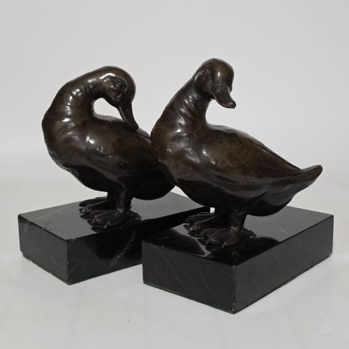 FINE QUALITY LARGE PAIR OF LATE 19THCEARLY 20THC CONTINENTAL BRONZE DUCKS ON MARBLE PLINTHS 21CM HIGH - ADDITIONAL PHOTO 16