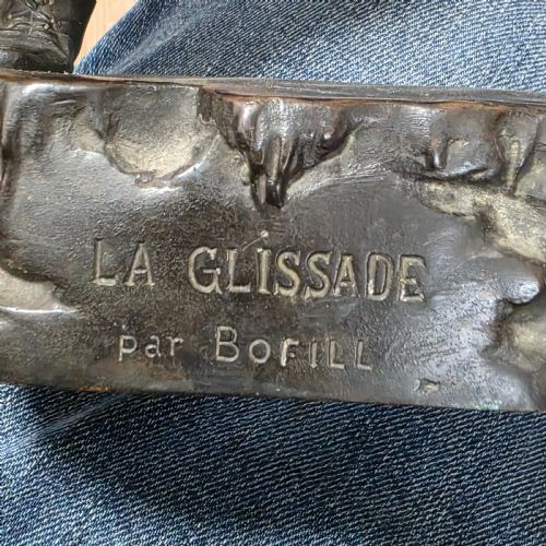 ANTOINE BOFILL SPANISH 18751939 'LA GLISSADE' 37CM BRONZE FIGURE OF A BOY SLIDING ON ICE - ADDITIONAL PHOTO 10