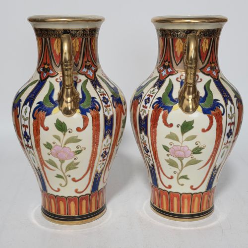 LARGE DECORATIVE PAIR OF TWINHANDLED NORITAKE JAPANESE VASES C1910 - ADDITIONAL PHOTO 4