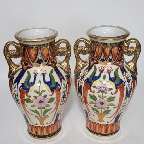 LARGE DECORATIVE PAIR OF TWINHANDLED NORITAKE JAPANESE VASES C1910 - ADDITIONAL PHOTO 7
