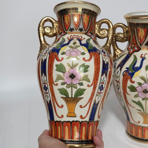 LARGE DECORATIVE PAIR OF TWINHANDLED NORITAKE JAPANESE VASES C1910 - ADDITIONAL PHOTO 13