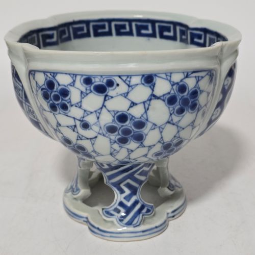 19THC CHINESE BLUE WHITE COMPORT BOWL - ADDITIONAL PHOTO 3
