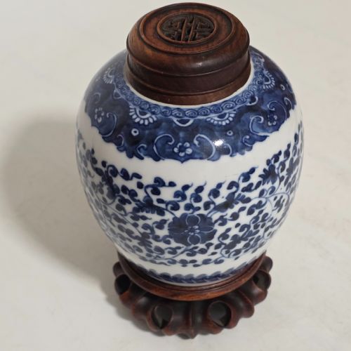 FINE 18THC19THC CHINESE GINGER JAR WITH CARVED WOODEN LID BASE - ADDITIONAL PHOTO 12