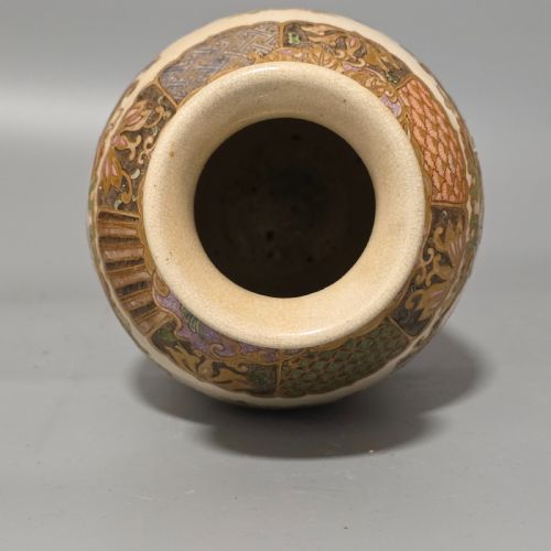 FINE QUALITY LARGE SATSUMA VASE C1900 - ADDITIONAL PHOTO 12