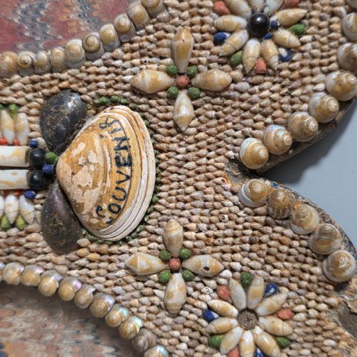 INCREDIBLE MICRO MOSAIC VALENTINE SHELL TRIPLE FRAME C1881 - ADDITIONAL PHOTO 6
