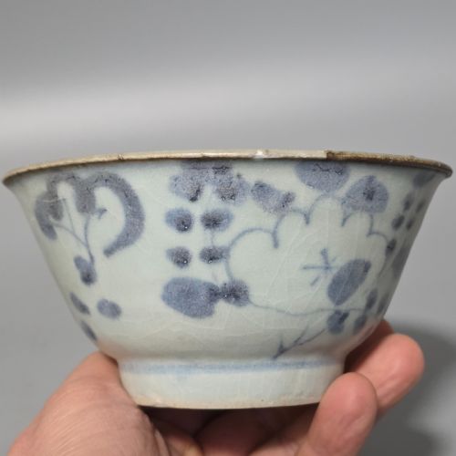 A CHINESE PORCELAIN 'NANKING CARGO' BLUE AND WHITE BOWL C1750 - ADDITIONAL PHOTO 2