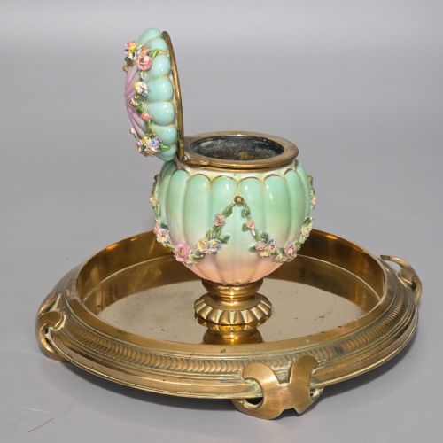 BEAUTIFUL CONTINENTAL PORCELAIN INKWELL ON BRASS BASE C1900 - ADDITIONAL PHOTO 2