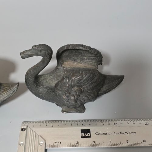 RARE PAIR OF 19THCENTURY BRONZE SWAN FOUNTAIN SPOUTS EXQUISITE DETAIL AND PATINA - ADDITIONAL PHOTO 19