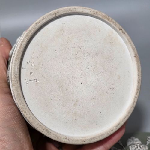 DELIGHTFUL GREEN WEDGWOOD TOBACCO JAR AND COVER C1880 - ADDITIONAL PHOTO 9