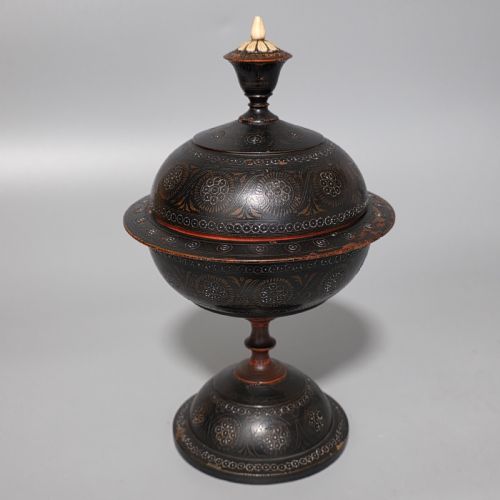DELIGHTFUL 19THC DECORATED EASTERN LACQUERED BOWL COVER - ADDITIONAL PHOTO 4