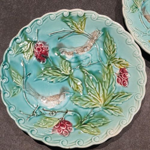 ANTIQUE SET OF 5 X FRENCH MAJOLICA PLATES C1880 - ADDITIONAL PHOTO 3