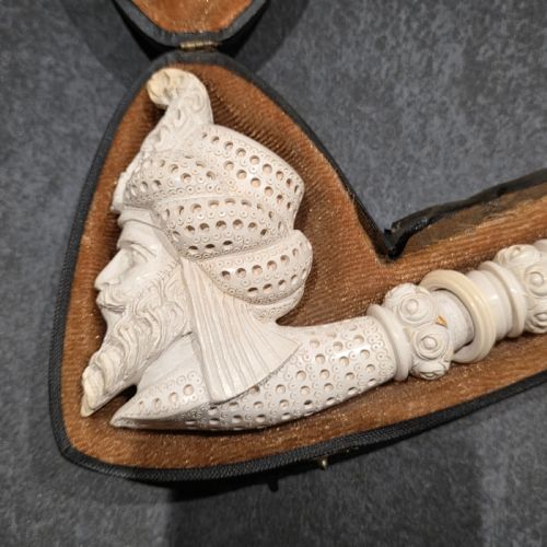 EXCEPTIONAL 405CM LONG VINTAGE MEERSCHAUM PIPE OF A TURK - ADDITIONAL PHOTO 3