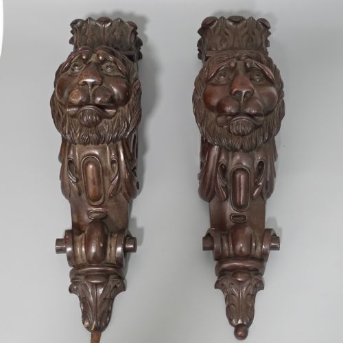 PAIR OF ANTIQUE CARVED WOODEN LION BRACKETS SHELF SUPPORTS LARGE ARCHITECTURAL CORBELS CIRCA 1900 45CM - ADDITIONAL PHOTO 1