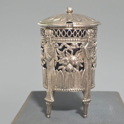 ANTIQUE 800 SILVER DEVIL MUSTARD POT FIGURAL LEGS BLUE GLASS LINER 19THC NOVELTY SILVER - ADDITIONAL PHOTO 21