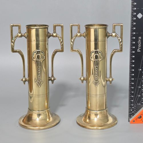 PAIR ANTIQUE ARTS CRAFTS BRASS TWIN HANDLED VASES C1910 DECORATIVE BRASS URNS - ADDITIONAL PHOTO 8