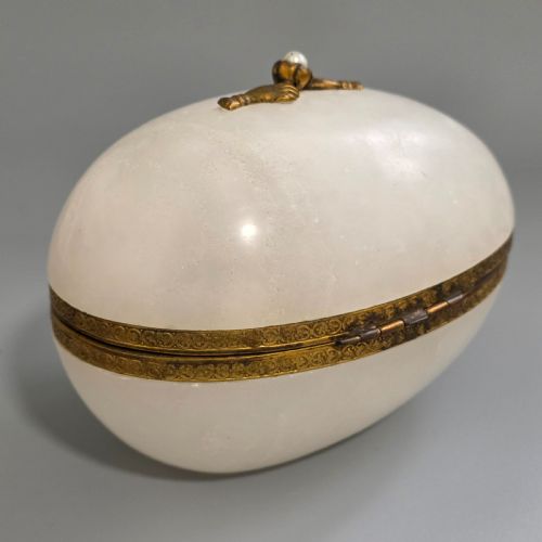 LARGE ANTIQUE ALABASTER EGG JEWELLERY BOX C1900 HINGED TRINKET BOX HAND PEARL DECORATION - ADDITIONAL PHOTO 1