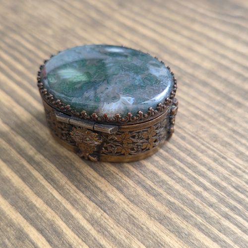 ANTIQUE VICTORIAN PILL BOX MOSS AGATE GILT METAL 19TH CENTURY - ADDITIONAL PHOTO 1