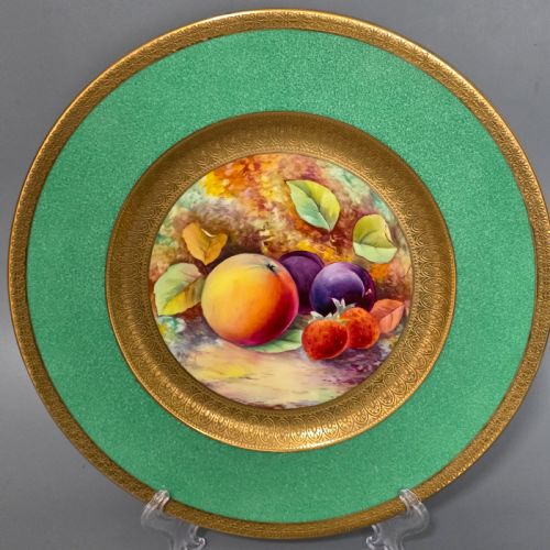 PAIR ANTIQUE WEDGWOOD HAND PAINTED FRUIT PLATES 27CM AD HOLLAND EMERALD GREEN GILT C1910 - ADDITIONAL PHOTO 4