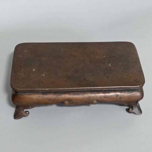 FINE QUALITY EARLY 19TH CENTURY CHINESE FOOTED BRONZE BASE 21CM X 12CM X 65CM - ADDITIONAL PHOTO 2