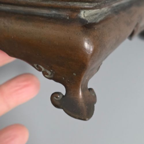 FINE QUALITY EARLY 19TH CENTURY CHINESE FOOTED BRONZE BASE 21CM X 12CM X 65CM - ADDITIONAL PHOTO 4