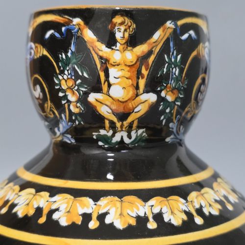 LARGE 19TH CENTURY FRENCH GIEN FAIENCE WATER PITCHER MYTHOLOGICAL FIGURES CHERUB DECORATION - ADDITIONAL PHOTO 10