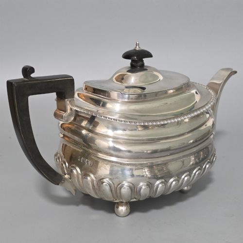 ANTIQUE SOLID SILVER THREEPIECE TEA SET LONDON 1918 CHARLES STUART HARRIS 1325G - ADDITIONAL PHOTO 4