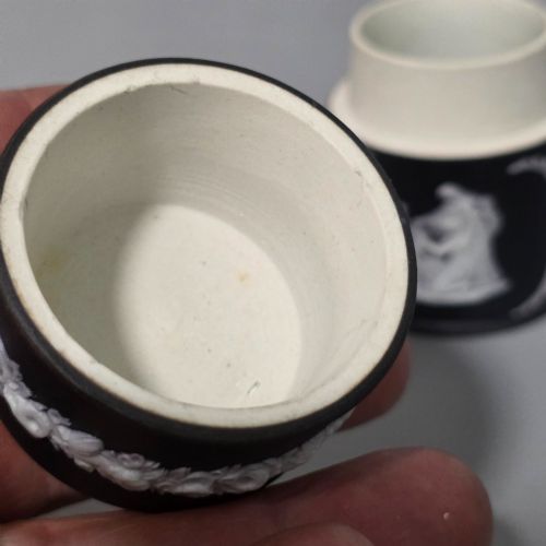 ANTIQUE WEDGWOOD MATCH STRIKER C1900 - ADDITIONAL PHOTO 5
