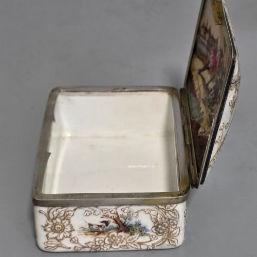 LARGE KPM 19THC SILVER MOUNTED PAINTED TABLE SNUFFBOX C1880 - ADDITIONAL PHOTO 2